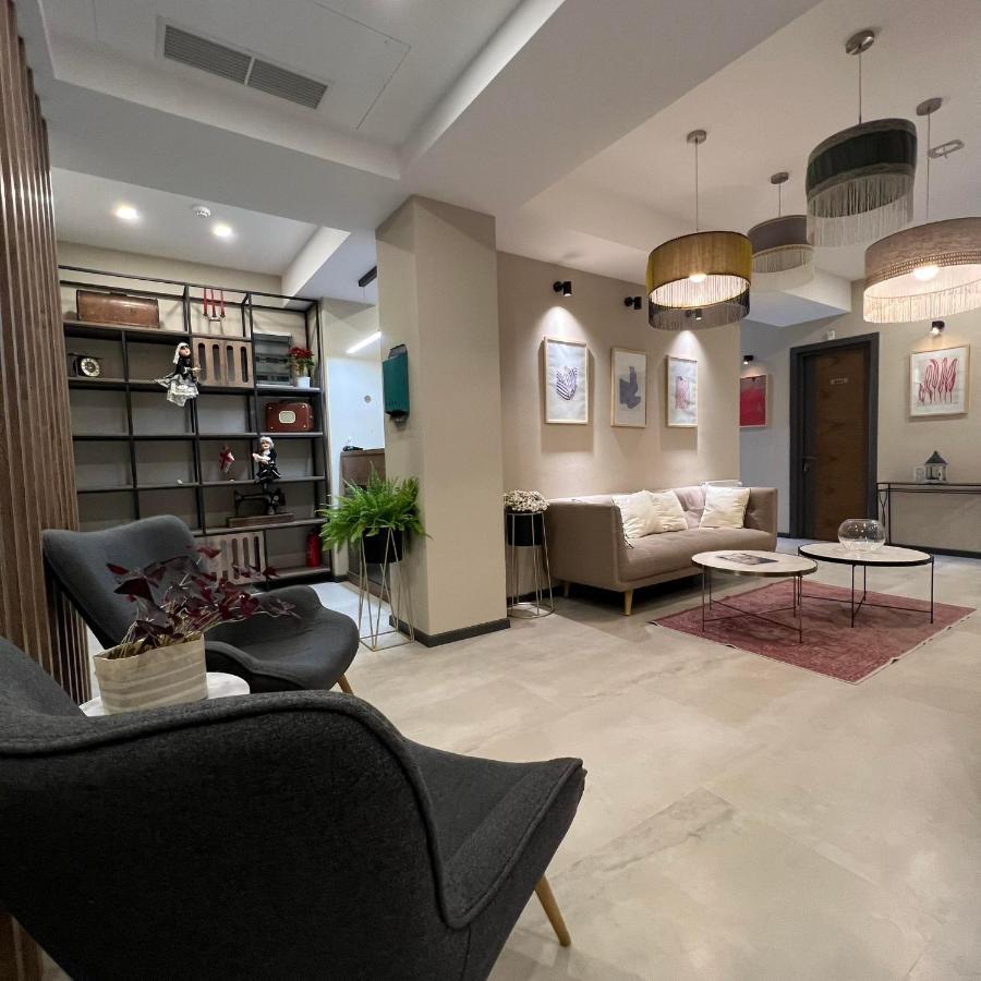 Hotel Sky Station Tbilisi Bagian luar foto