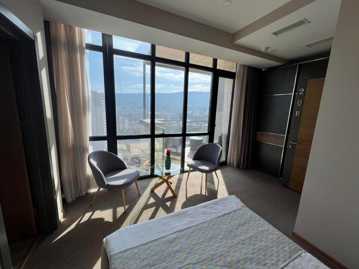 Hotel Sky Station Tbilisi Bagian luar foto