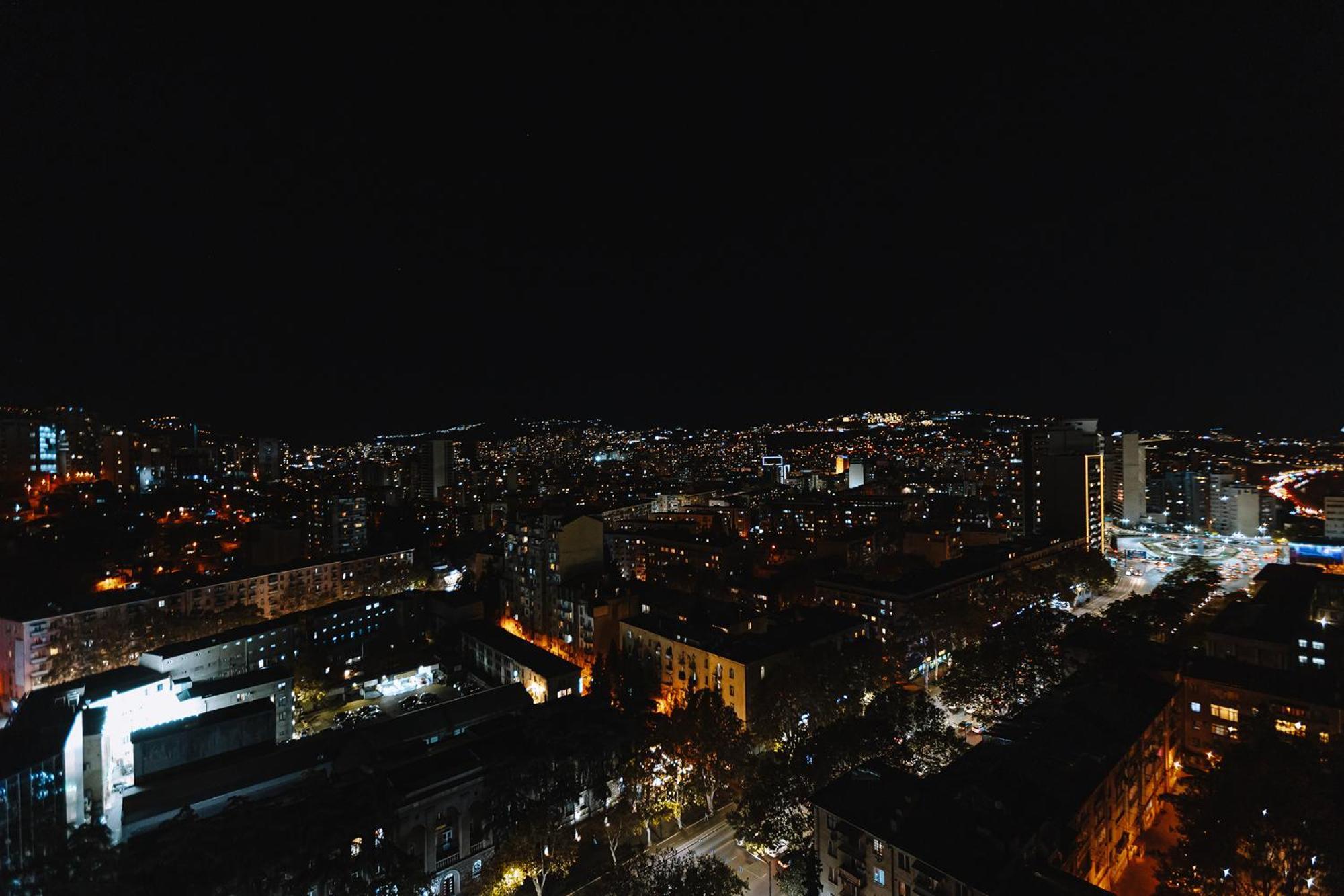 Hotel Sky Station Tbilisi Bagian luar foto