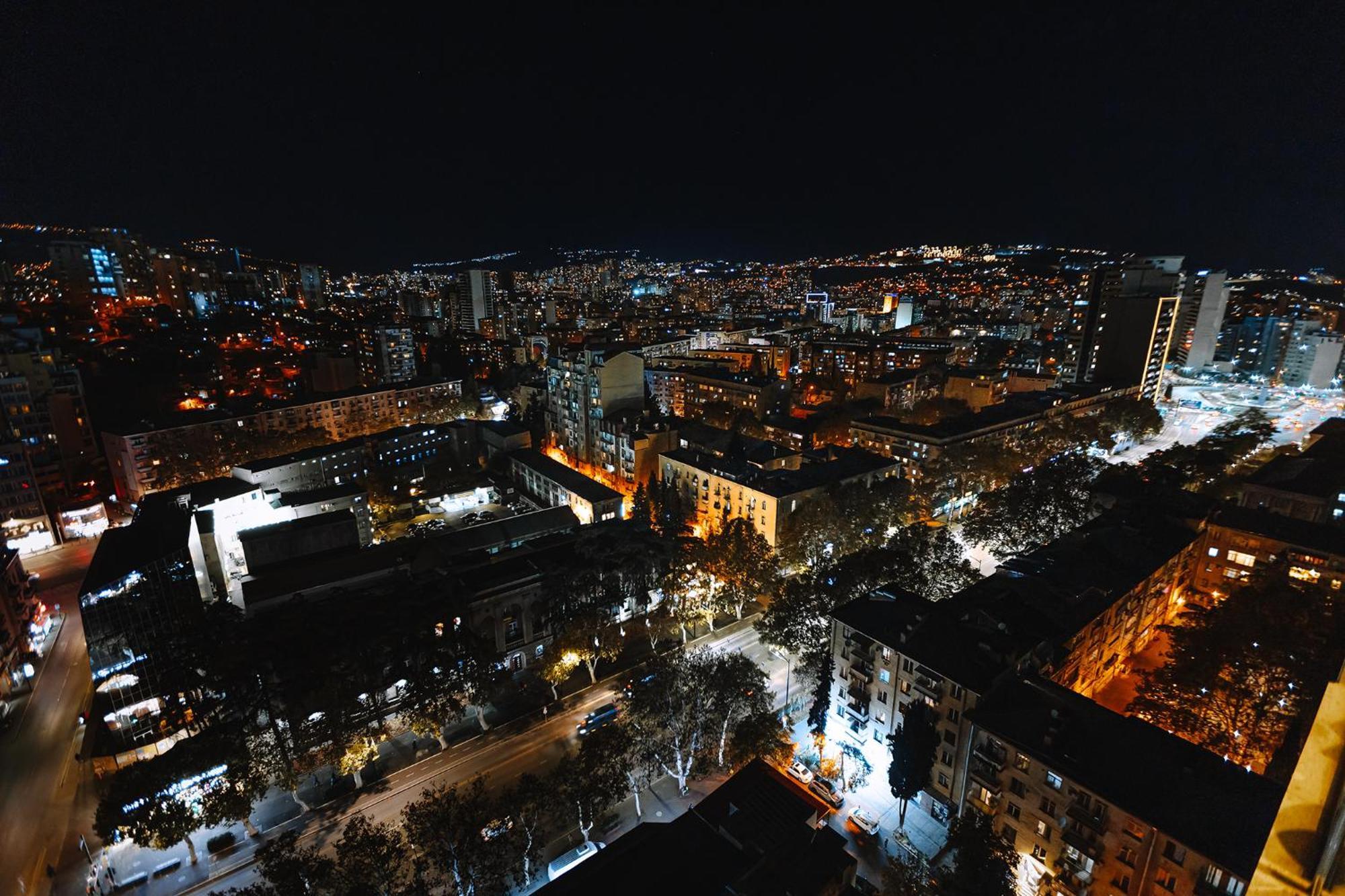 Hotel Sky Station Tbilisi Bagian luar foto