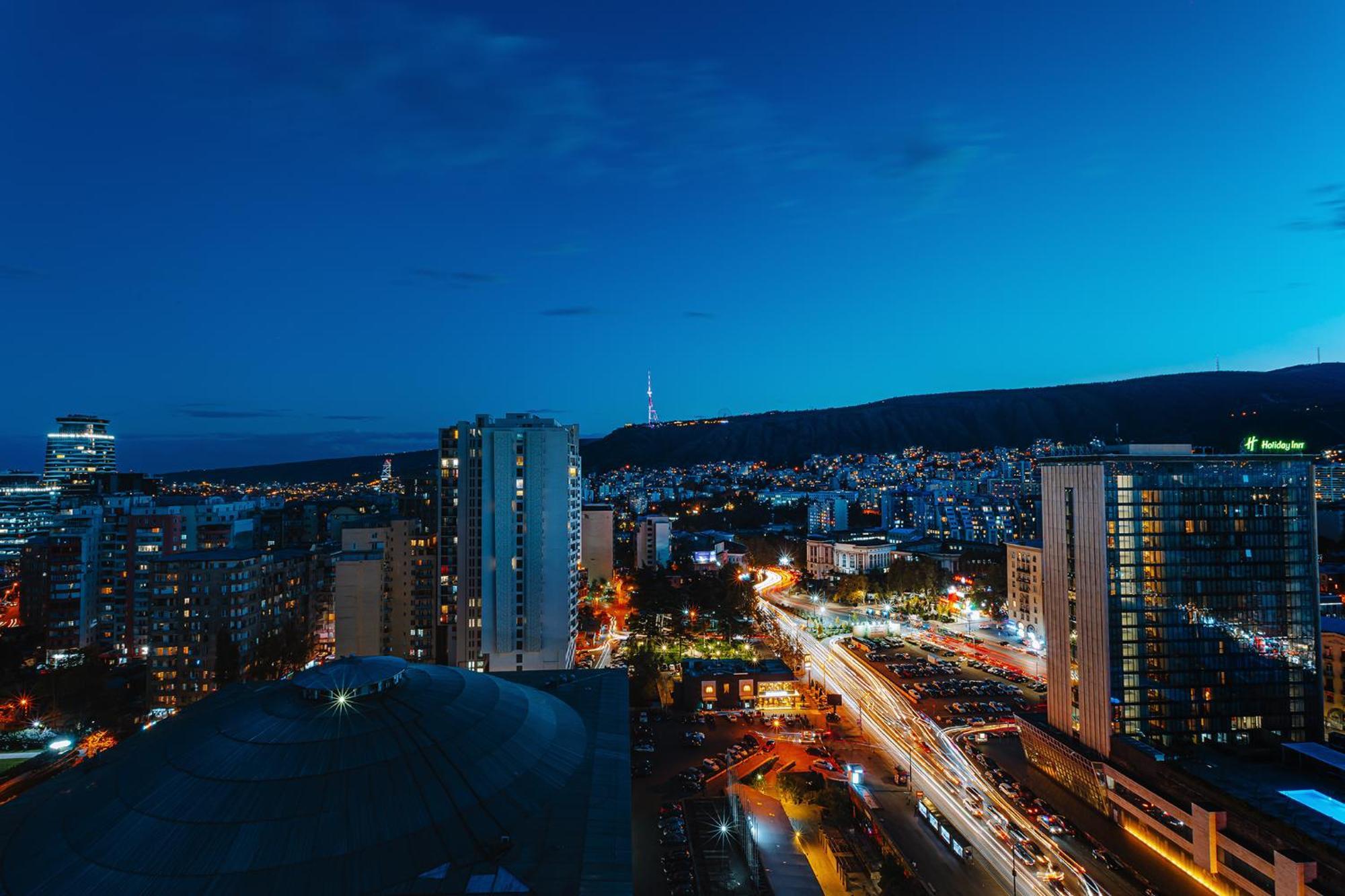Hotel Sky Station Tbilisi Bagian luar foto